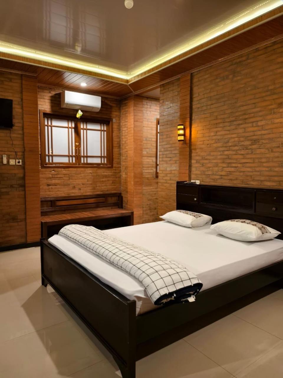 Lotus 2 Guest House มาเกอลัง ภายนอก รูปภาพ